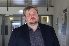 Позняков: «Режиму нужно будет принимать решение – либо тонуть с российской экономикой, либо менять ситуацию внутри страны»